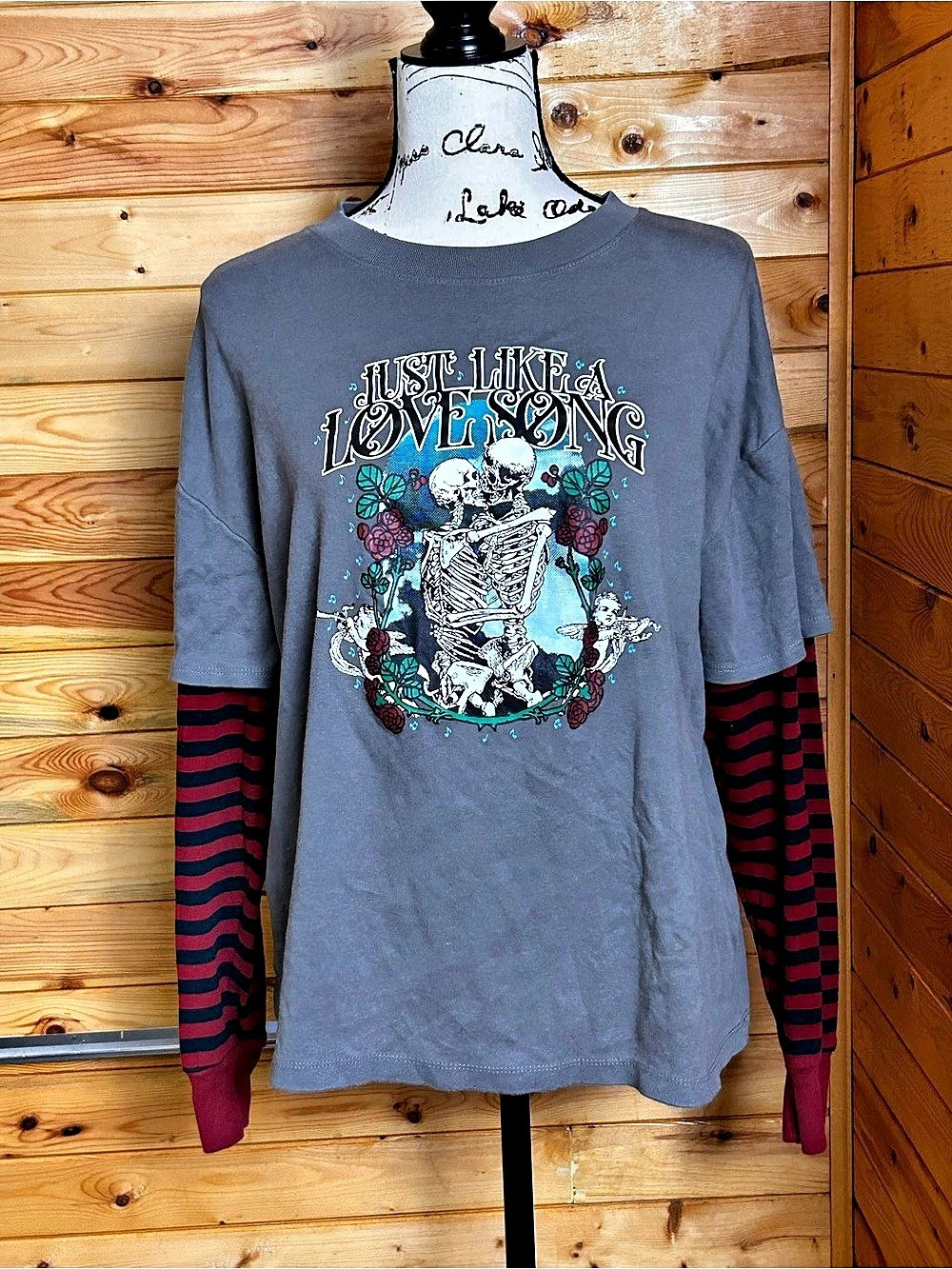 Empyre Just Like a Love Song Layered Long Sleeve T-Shirt Gray & Red Medium